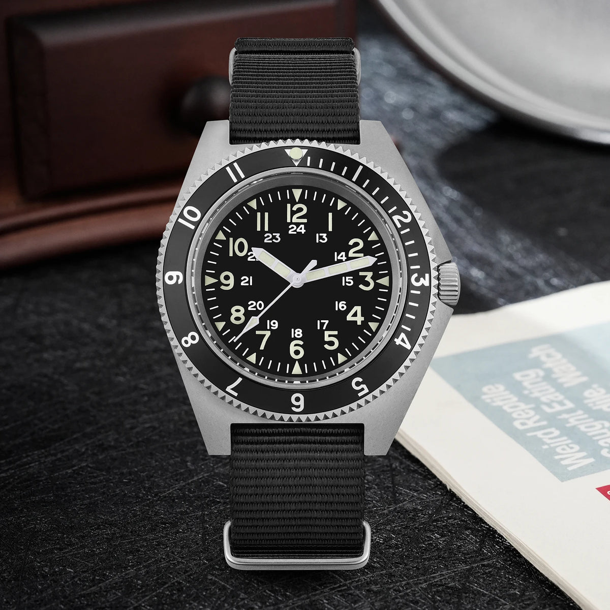 Montre militaire tactique Watchdives WD1972