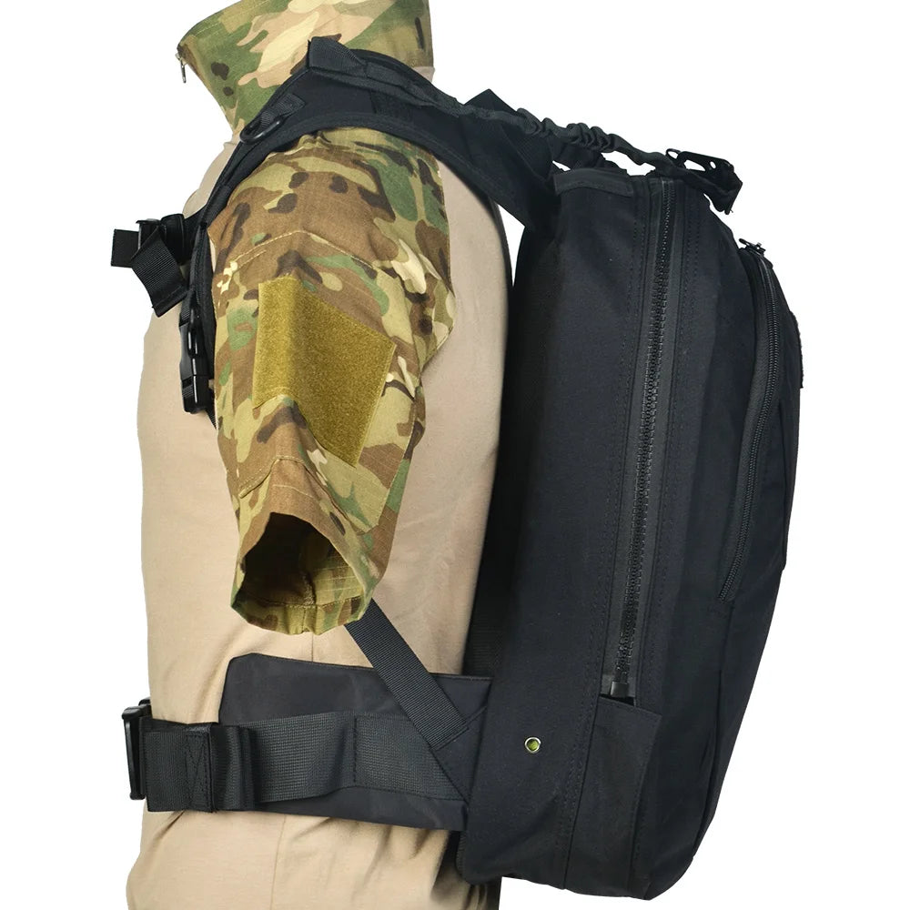 Sac à dos convertible en gilet tactique MOLLE laser cut