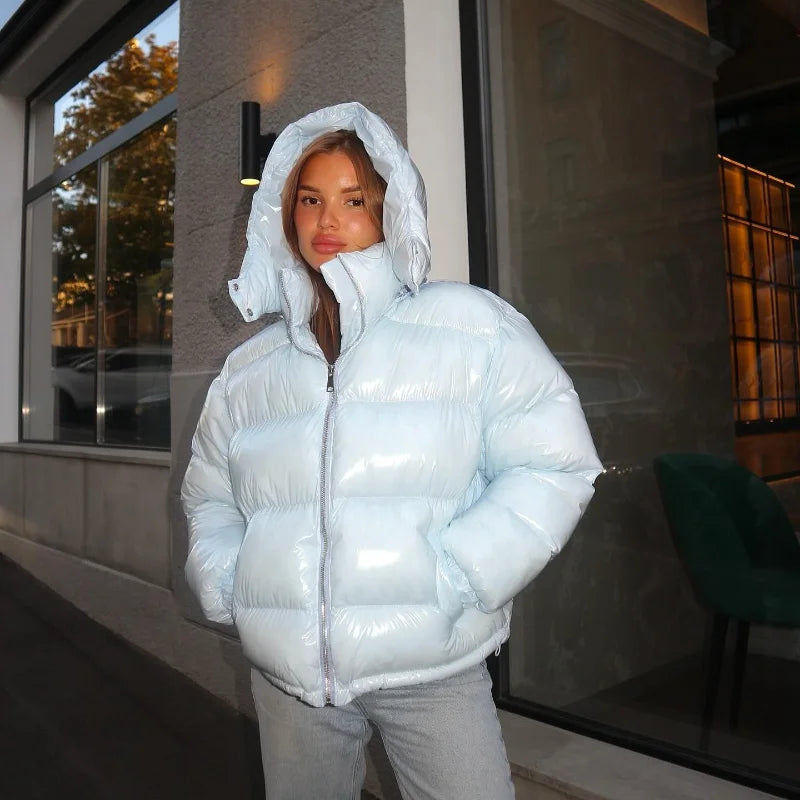 Doudoune brillante femme à capuche – Coupe courte matelassée