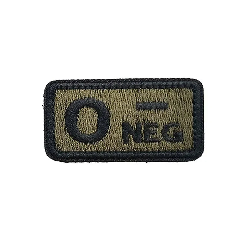 Écusson Groupe Sanguin 2,5 × 5 cm – Patch Tactique Brodé avec Velcro A/B/AB/O Pos-Neg - BLACKBEARD OUTDOOR INDUSTRIES