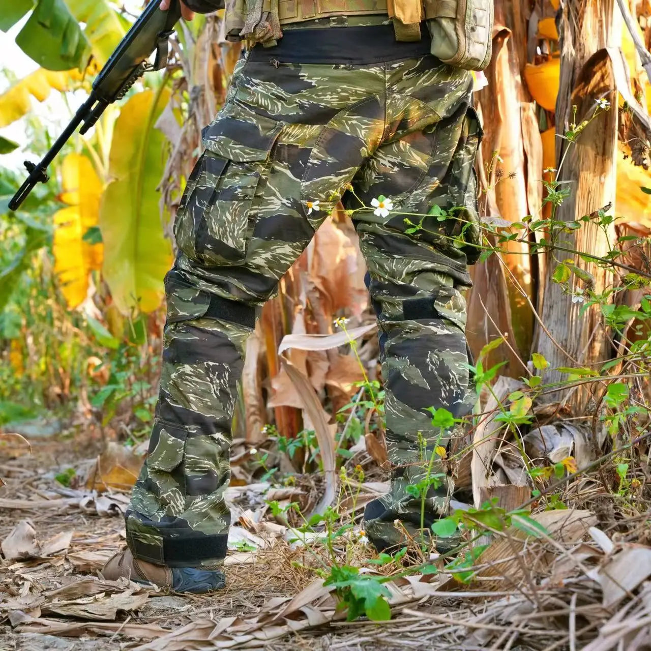 Ensemble Tactique Tom Jungle Tiger GEN3 - Vêtements de Combat Outdoor Résistants aux Déchirures, Pantalons G3 + Veste GEN3, Durable et Confortable BLACKBEARD OUTDOOR INDUSTRIES
