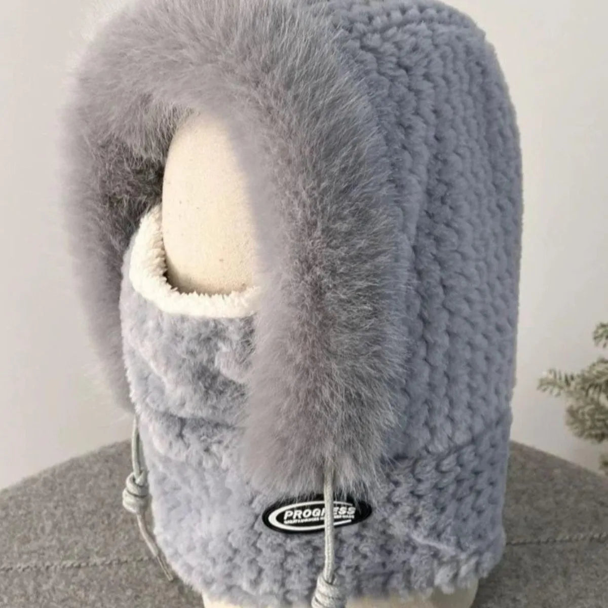 Bonnet Femme Thermique avec Écharpe Intégrée - Protection Oreilles et Cou Hiver