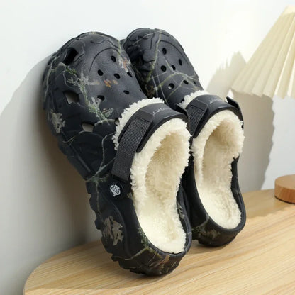 Sabots fourrés d’intérieur, chaussons noir ou kaki