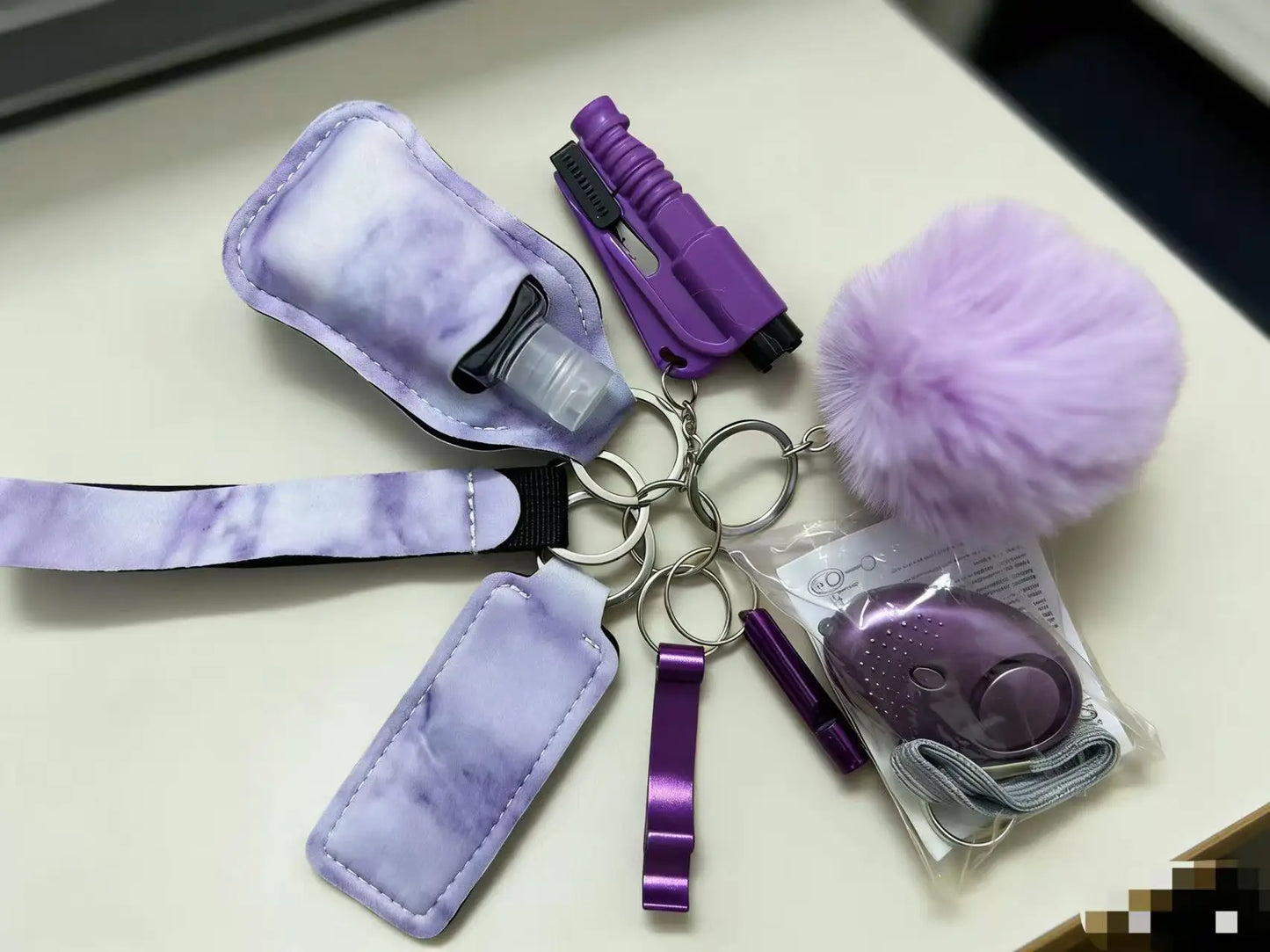 Kit Porte-Clés Défense Personnelle Femme – Alarme Sonore, Bouteille de Voyage, 20 Coloris
