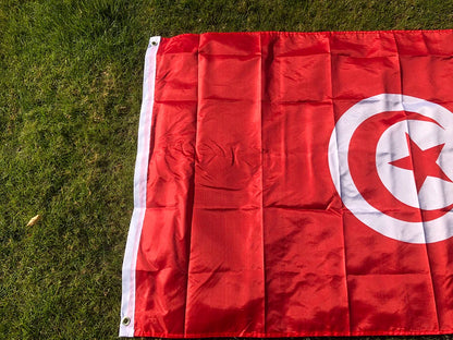 Drapeau de la Tunisie 90x150 cm – Bannière en Polyester pour Décoration (Intérieur et Extérieur) BLACKBEARD OUTDOOR INDUSTRIES