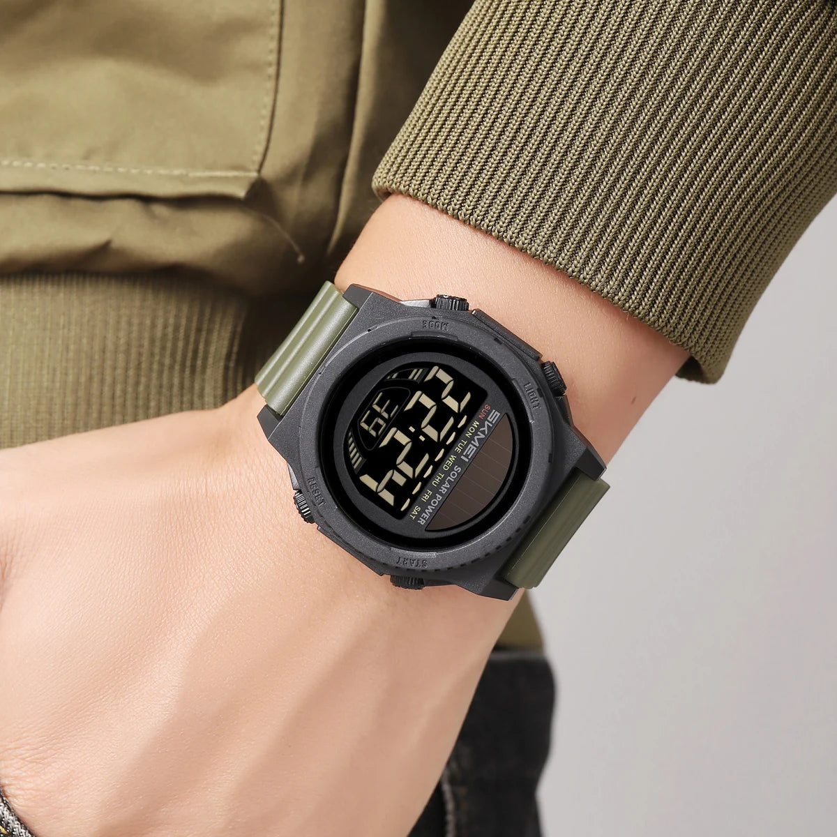 Montre Digitale SKMEI 2358 – Énergie Solaire – Étanche 5ATM – Homme & Femme - BLACKBEARD OUTDOOR INDUSTRIES