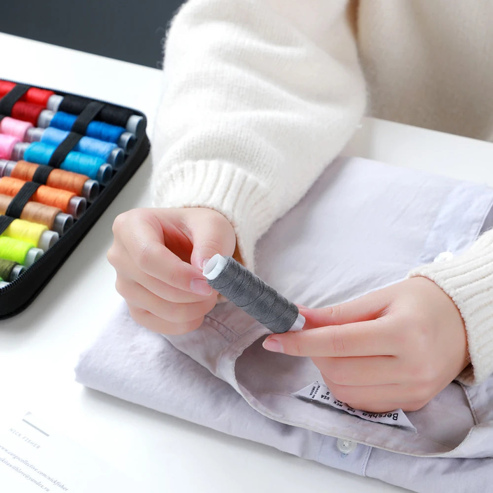 Kit Complet de Couture avec Fils, Aiguilles, Ciseaux, Mètre Ruban, Boutons - Set de Couture Portable pour DIY, Broderie, et Travaux Manuels BLACKBEARD OUTDOOR INDUSTRIES