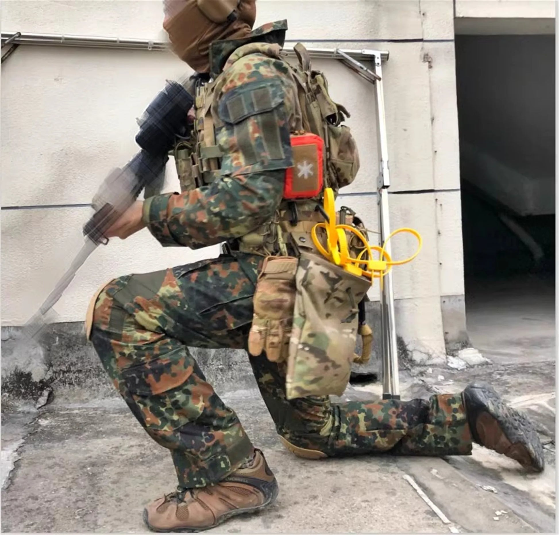 Ensemble Tactique GSG9 Camouflage Flecktarn GEN3 – Tenue Complète d’Entraînement Combat pour Forces Spéciales (Chemise + Pantalon à Manches Longues) - BLACKBEARD OUTDOOR INDUSTRIES