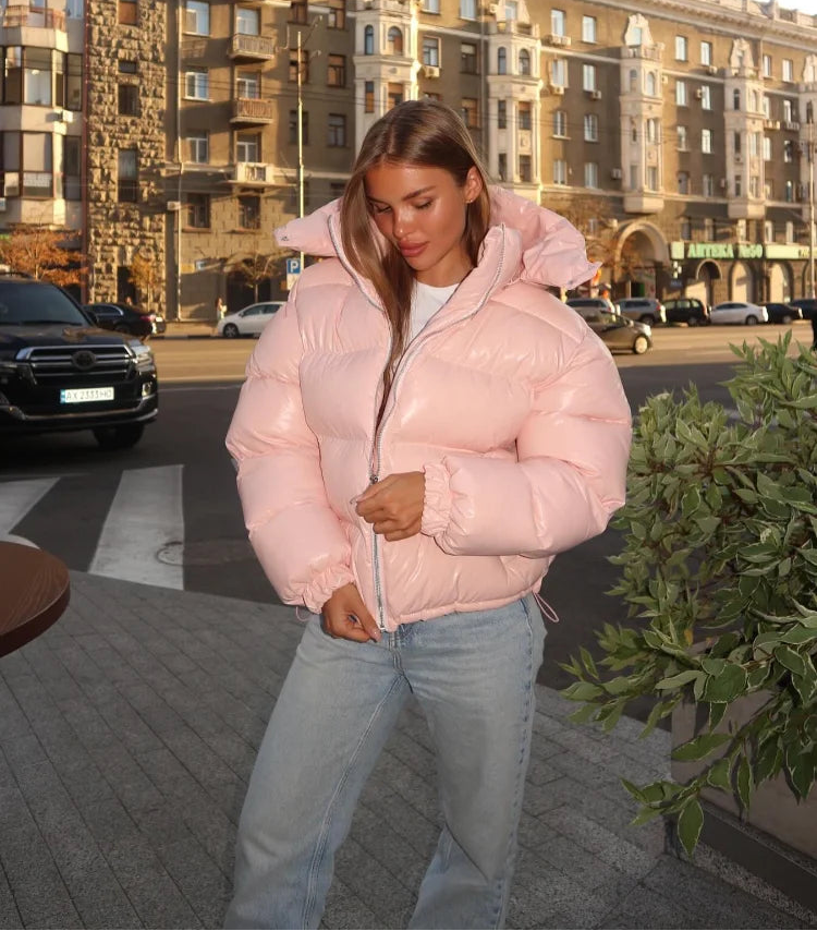 Doudoune brillante femme à capuche – Coupe courte matelassée
