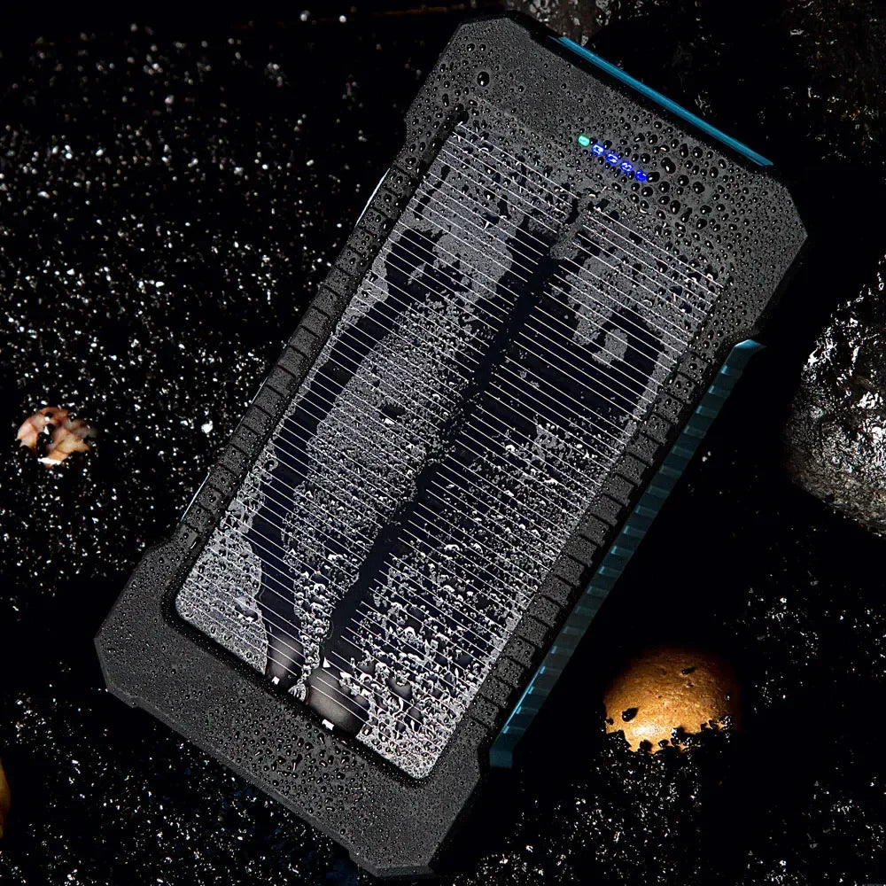 Power Bank Solaire 20 000mAh Étanche – Chargeur d'Urgence avec LED SOS & Boussole - BLACKBEARD OUTDOOR INDUSTRIES