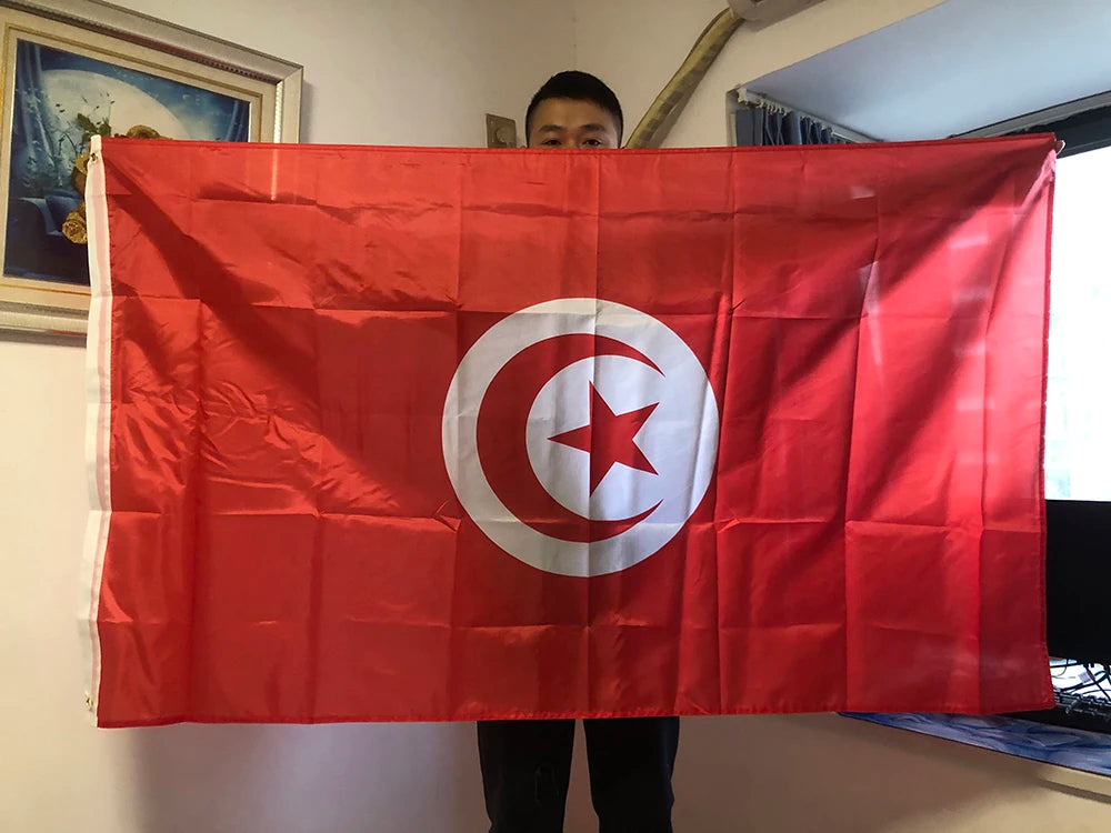 Drapeau de la Tunisie 90x150 cm – Bannière en Polyester pour Décoration (Intérieur et Extérieur) BLACKBEARD OUTDOOR INDUSTRIES