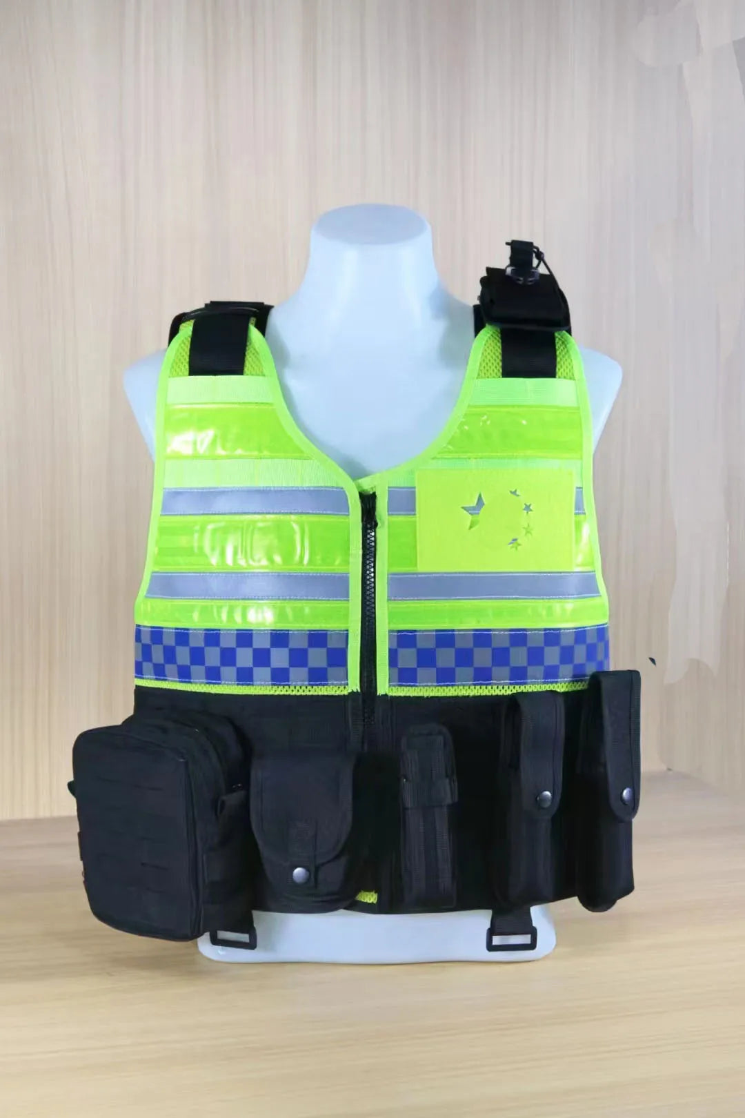 Lots Gilets Tactique Multifonction Noir ou Jaune Fluo – Doublure Anti-Coupure Interchangeable, Respirant 4 Saisons pour Agents de Securite, Formation et Patrouille (10 Configurations)