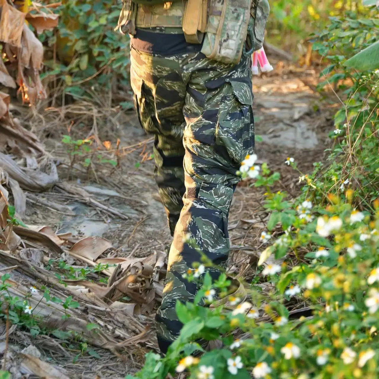 Ensemble Tactique Tom Jungle Tiger GEN3 - Vêtements de Combat Outdoor Résistants aux Déchirures, Pantalons G3 + Veste GEN3, Durable et Confortable BLACKBEARD OUTDOOR INDUSTRIES