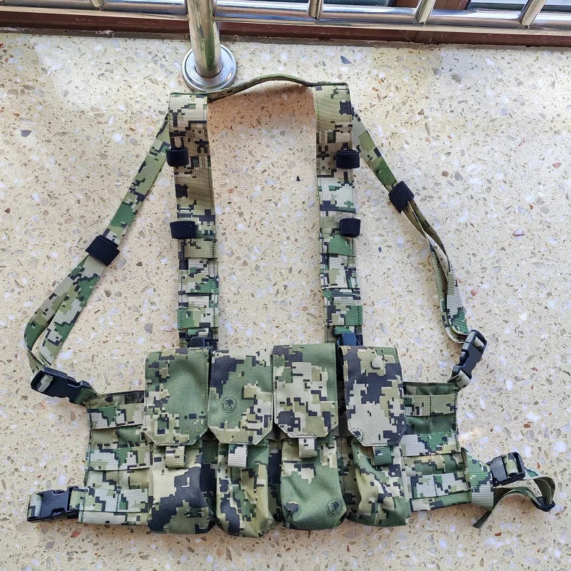Chest rig léger quadruple porte-chargeurs
