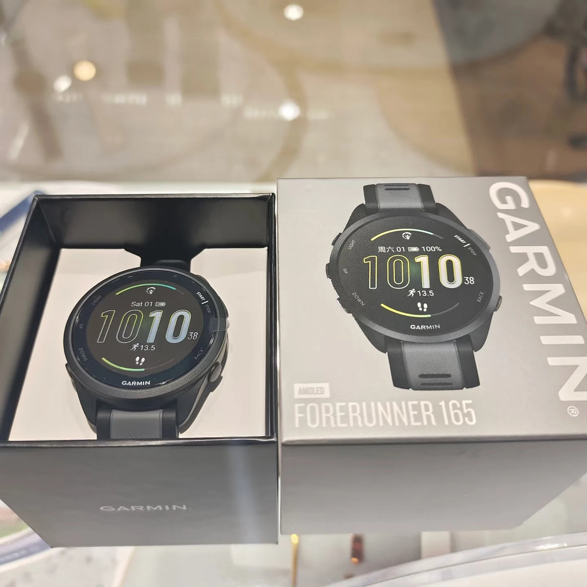 Montre GPS Garmin Forerunner 165 – AMOLED, Cardio, GPS, 11 Jours, Running & Cross-Training