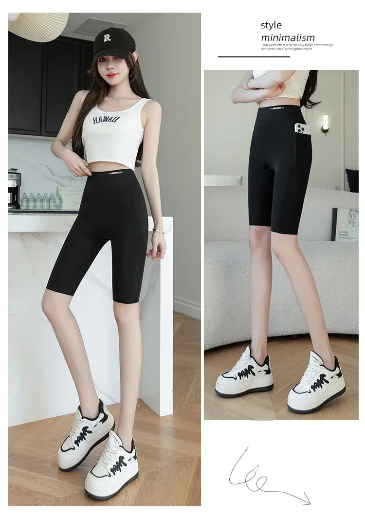 Legging Short Femme Sport Taille Haute | Gainant & Anti-Transpiration | Poches Latérales | MODX - BLACKBEARD OUTDOOR INDUSTRIES