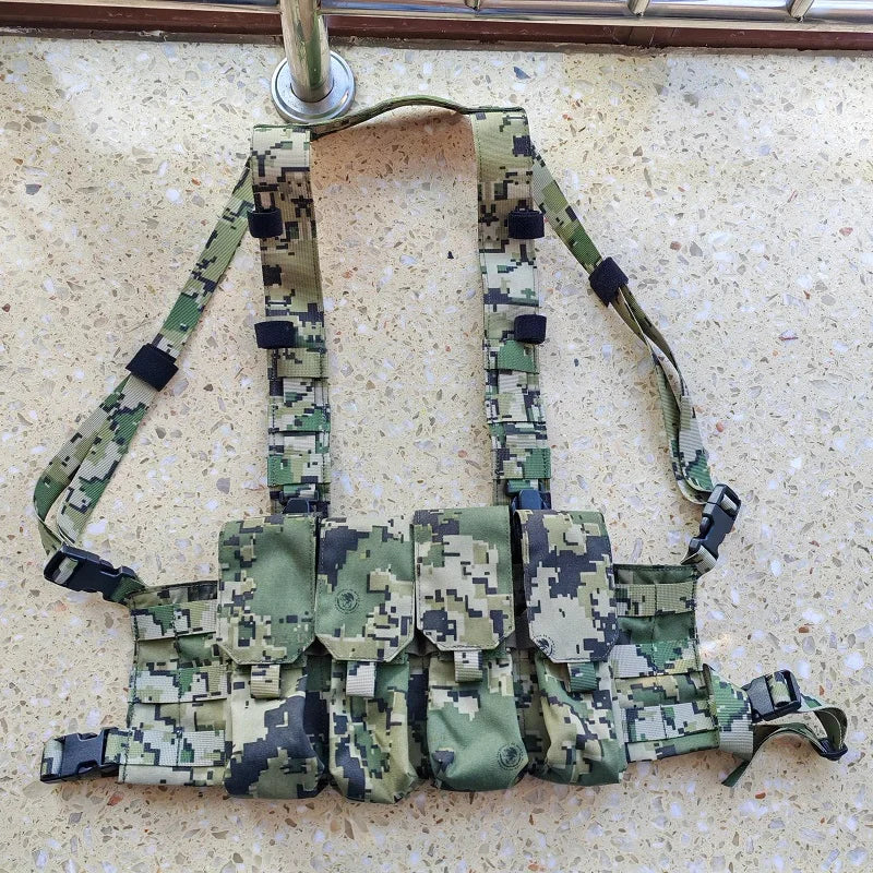 Chest rig léger quadruple porte-chargeurs