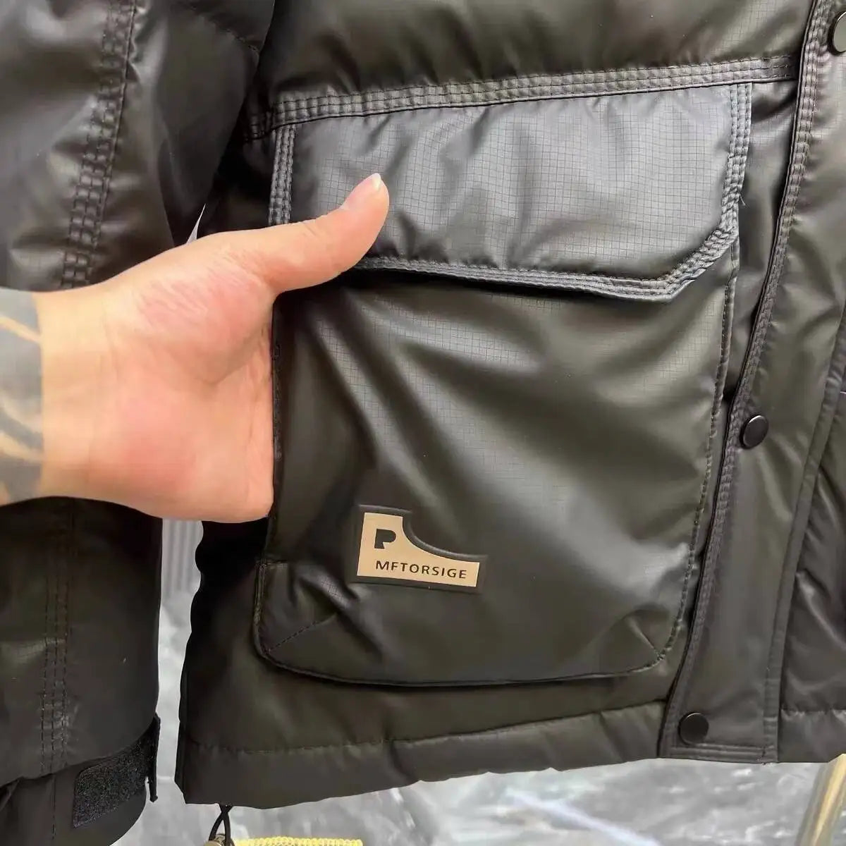 Fashion Men's Hooded Down Jacket Fall Winter Thick Warm Outdoor Windproof Sportwear Coats Male Disposable White Duck Down Jacket BLACKBEARD OUTDOOR INDUSTRIES