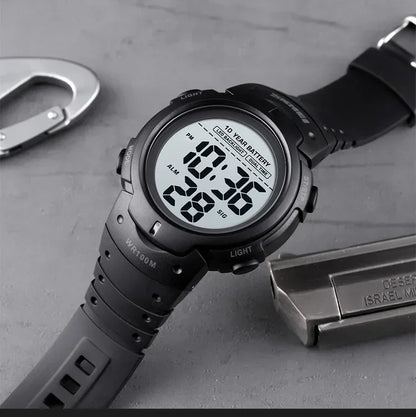 SKMEI 1560 – Montre Digitale Homme 100M Étanche - BLACKBEARD OUTDOOR INDUSTRIES